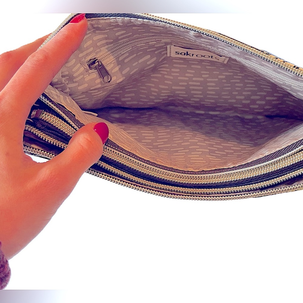 Sakroots Artist Circle Crossbody Bag Spring Summer Vibes - Picture 9 of 14